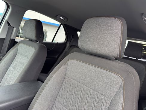 Used 2022 Chevrolet Equinox LT image 27