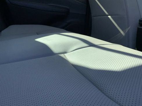 Used 2026 Toyota Prius XLE FWD image 37