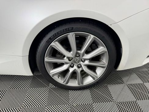 Used 2015 Lexus RC 350 w/ Luxury Package RWD image 13