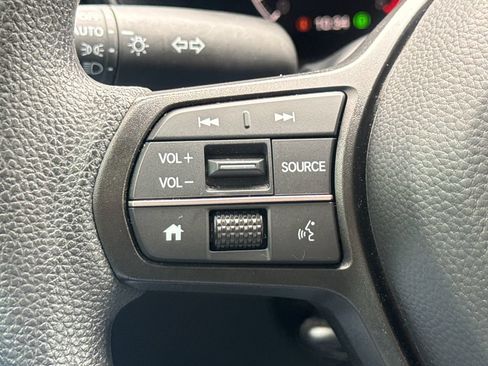 Certified 2025 Honda CR-V EX image 30