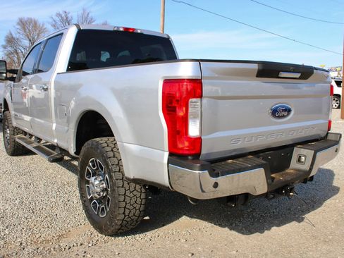 Used 2017 Ford F250 XLT w/ XLT Premium Package image 14