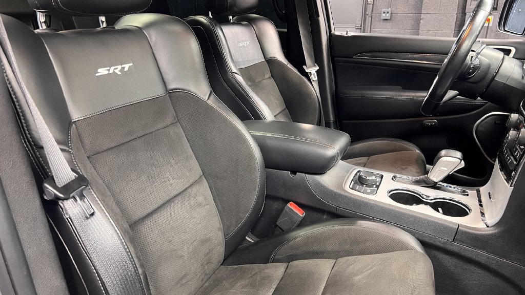 Used 2020 Jeep Grand Cherokee SRT AWD/4WD image 7