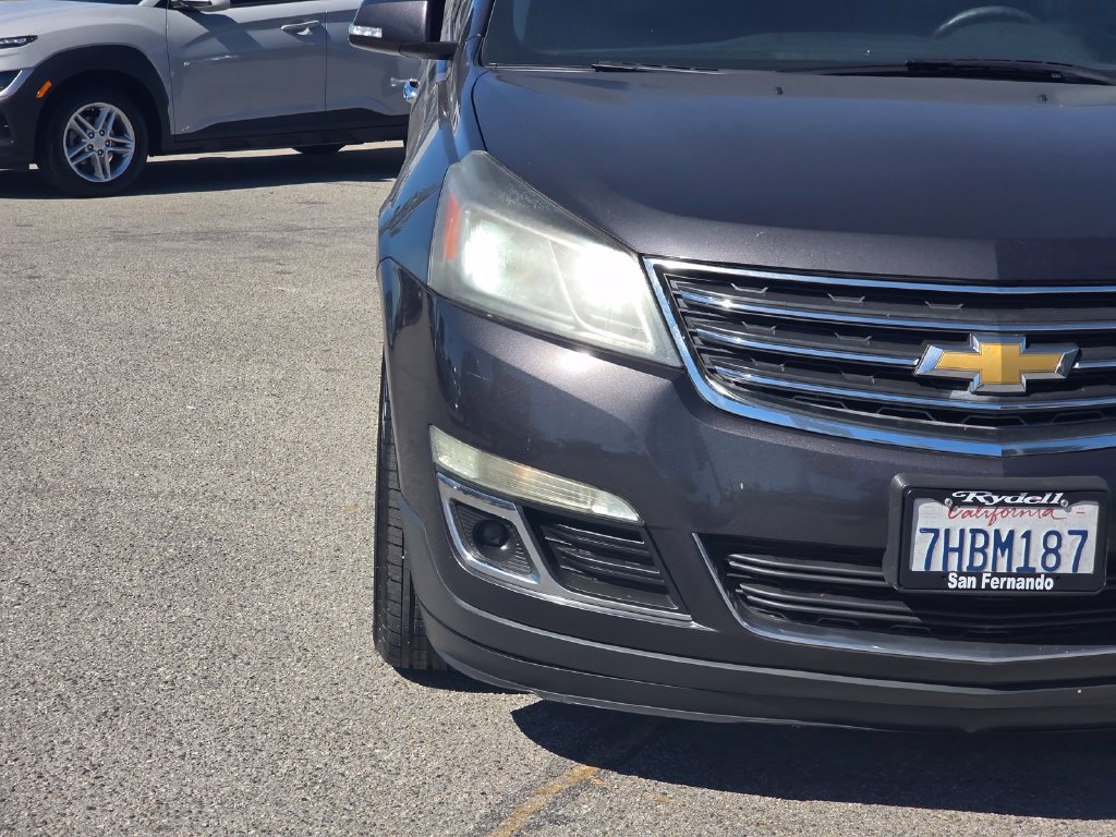 Used 2014 Chevrolet Traverse LT w/ LPO, 'HIT The Road' Package AWD/4WD image 3