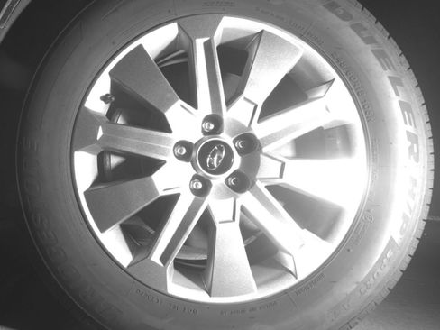 Used 2025 Hyundai Palisade SEL FWD image 15