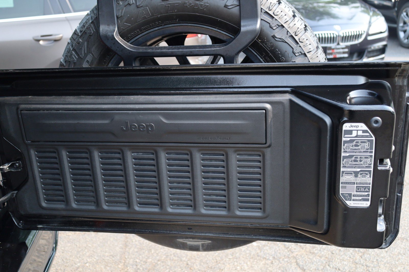Used 2021 Jeep Wrangler Unlimited Sahara AWD/4WD image 45
