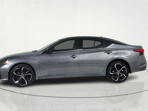 Certified 2024 Nissan Altima 2.5 SR AWD/4WD image 3