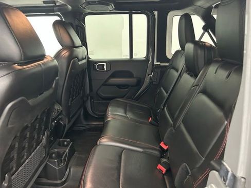 Used 2019 Jeep Wrangler Unlimited Rubicon w/ Dual Top Group image 32
