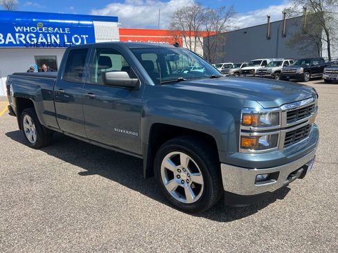 Used 2014 Chevrolet Silverado 1500 LT w/ LT Convenience Package AWD/4WD image 8