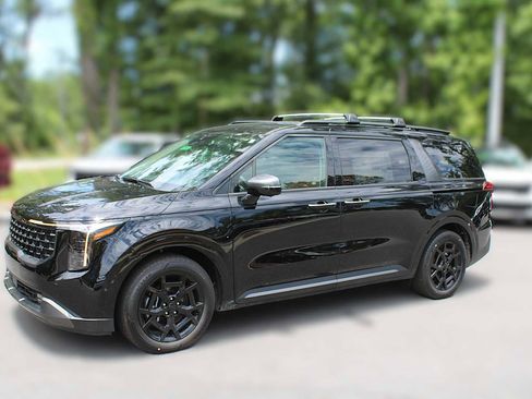 New 2025 Kia Carnival SX Prestige image 4