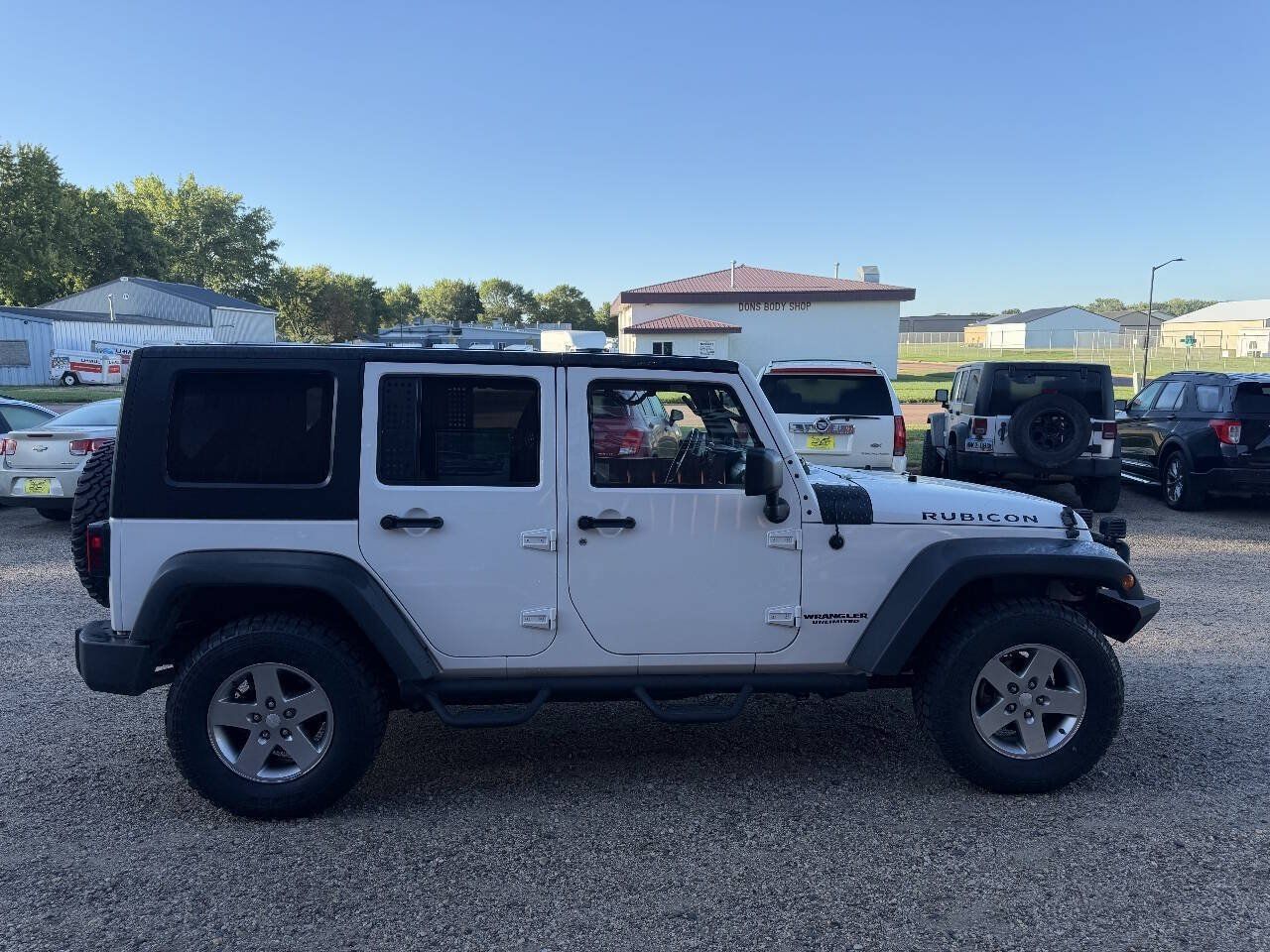 Used 2010 Jeep Wrangler Unlimited Rubicon w/ Trailer Tow Group AWD/4WD image 5