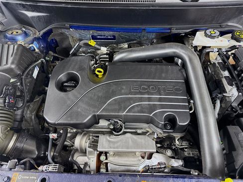 Used 2023 Chevrolet Equinox LT image 30