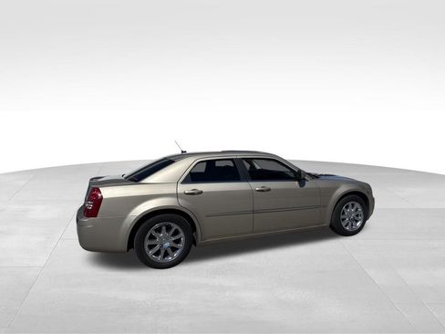 Used 2008 Chrysler 300 Touring RWD image 4