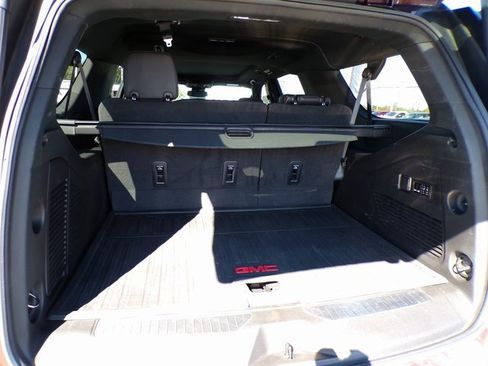 Used 2023 GMC Yukon XL AT4 w/ AT4 Premium Plus Package image 7