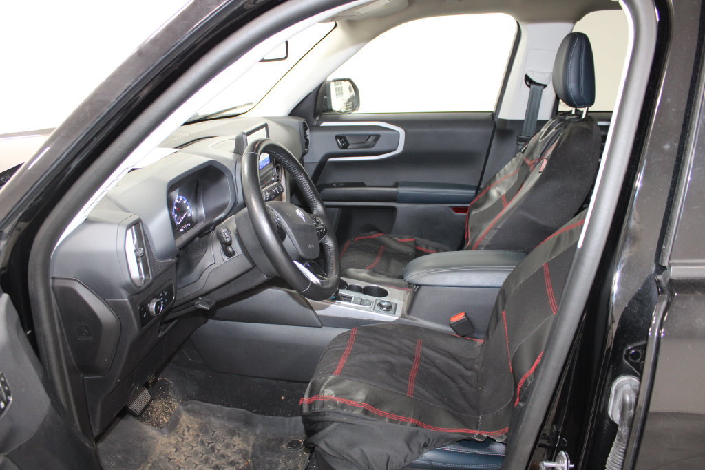 Used 2023 Ford Bronco Sport Outer Banks w/ Tech Package AWD/4WD image 17