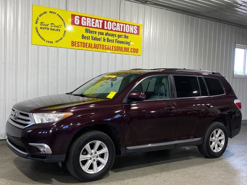 Used 2012 Toyota Highlander SE w/ Tow Pkg AWD/4WD image 1