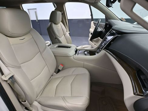 Used 2020 Cadillac Escalade ESV Premium Luxury image 62