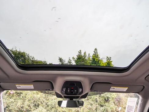 New 2025 Audi Q5 Premium Plus image 18