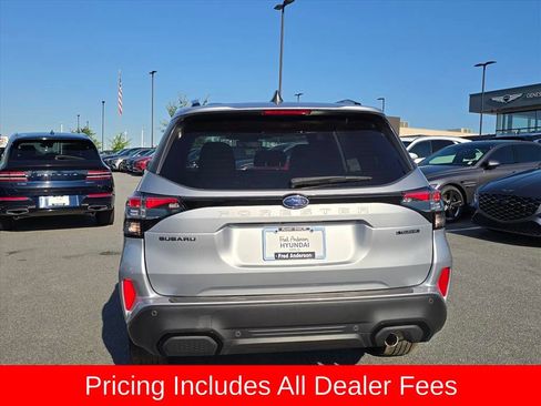 Used 2025 Subaru Forester Touring w/ Popular Package - Touring AWD/4WD image 4