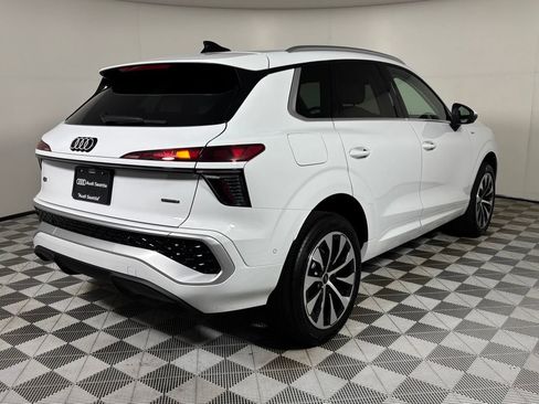 New 2026 Audi Q3 quattro 2.0T AWD/4WD image 7