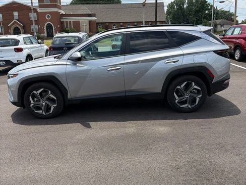 Used 2023 Hyundai Tucson SEL w/ Convenience Package FWD image 3