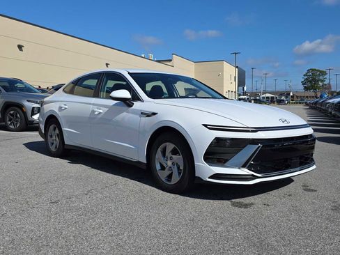 New 2026 Hyundai Sonata SE image 1