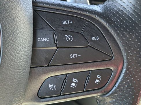 Used 2023 Dodge Durango GT image 30