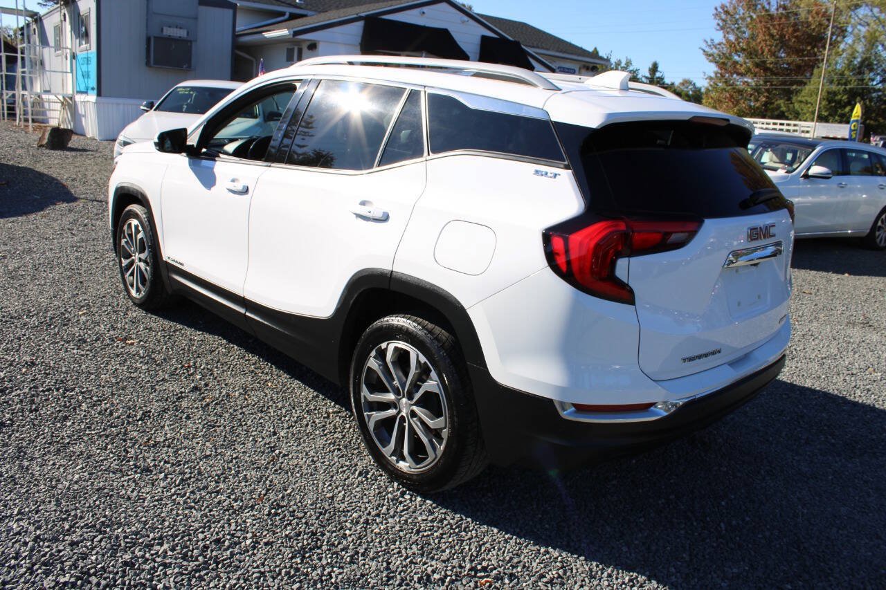 Used 2021 GMC Terrain SLT w/ Infotainment Package II AWD/4WD image 9