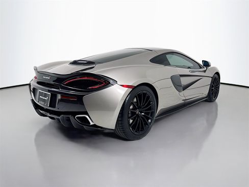 Used 2017 McLaren 570S Base image 7