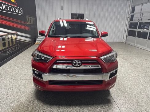 Used 2022 Toyota 4Runner Limited AWD/4WD image 31