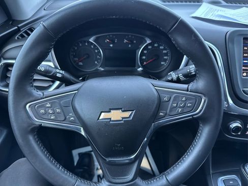 Used 2020 Chevrolet Equinox LT image 17