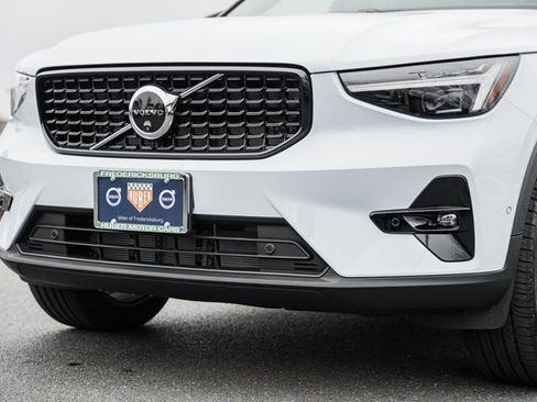 New 2026 Volvo XC40 B5 Plus w/ Protection Package Premier image 14