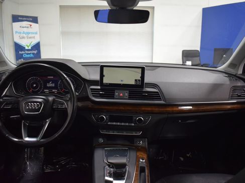 Used 2018 Audi Q5 2.0T Premium Plus w/ Premium Plus Package image 11