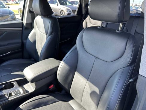 Used 2019 Hyundai Santa Fe FWD image 25