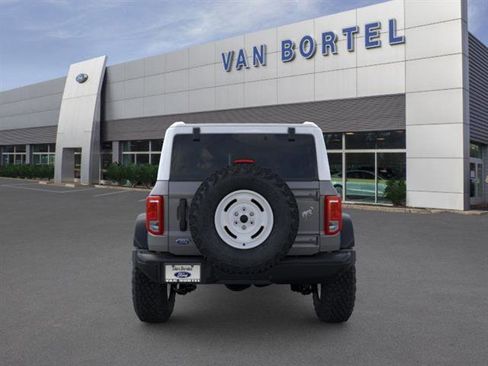 New 2026 Ford Bronco Heritage Edition image 5