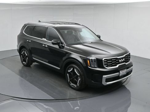 Used 2024 Kia Telluride S FWD image 44