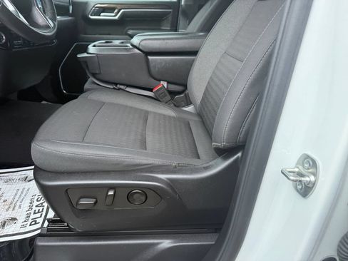Used 2025 Chevrolet Silverado 1500 LT AWD/4WD image 12