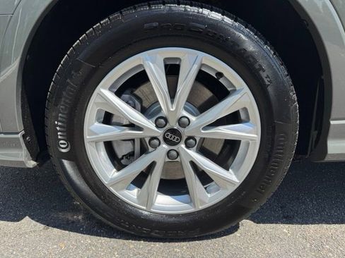 Certified 2025 Audi Q3 2.0T Premium Plus w/ Premium Plus Package AWD/4WD image 8