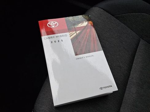 Used 2025 Toyota Camry LE FWD image 26