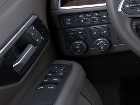 New 2026 Chevrolet Suburban Z71 AWD/4WD image 22