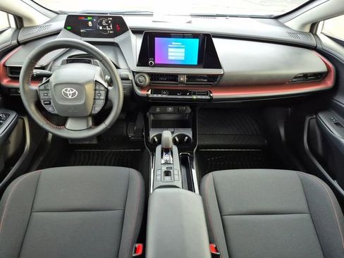 Used 2026 Toyota Prius Plug-In Hybrid image 16