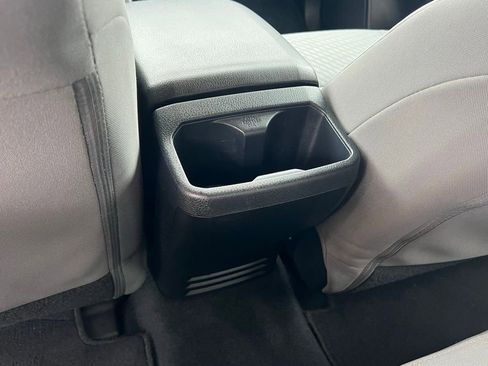 Certified 2020 Toyota Tacoma SR5 AWD/4WD image 18