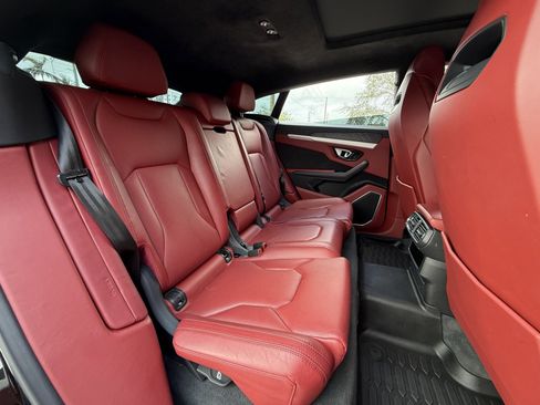 Used 2020 Lamborghini Urus image 15