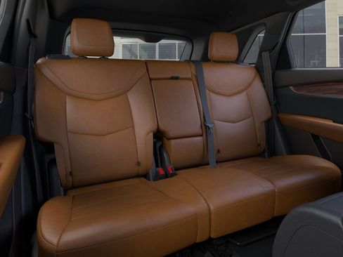 New 2026 Cadillac XT5 Premium Luxury w/ LPO, Floor Liner Package AWD/4WD image 17
