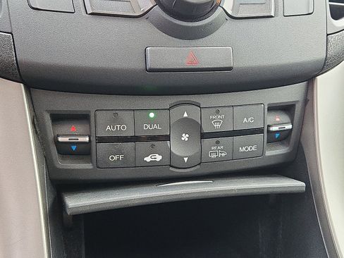 Used 2009 Acura TSX Sedan image 18