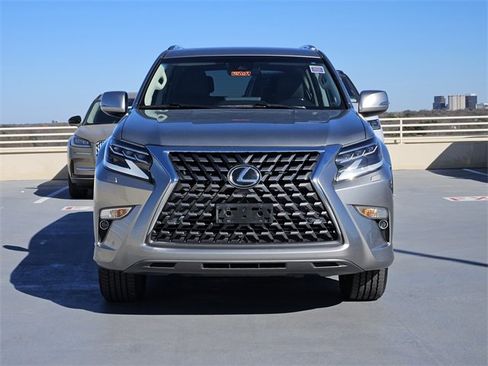 Used 2022 Lexus GX 460 Premium image 2