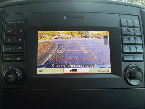 Used 2016 Mercedes-Benz Metris Passenger image 14