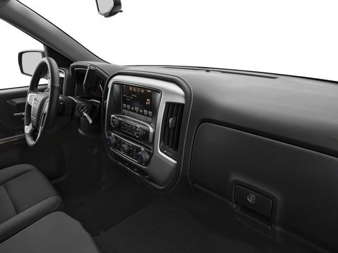 Used 2018 GMC Sierra 1500 SLE w/ SLE Value Package AWD/4WD image 16