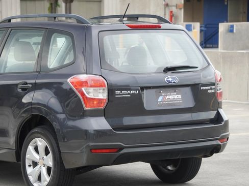 Used 2015 Subaru Forester 2.5i w/ Alloy Wheel Package image 8