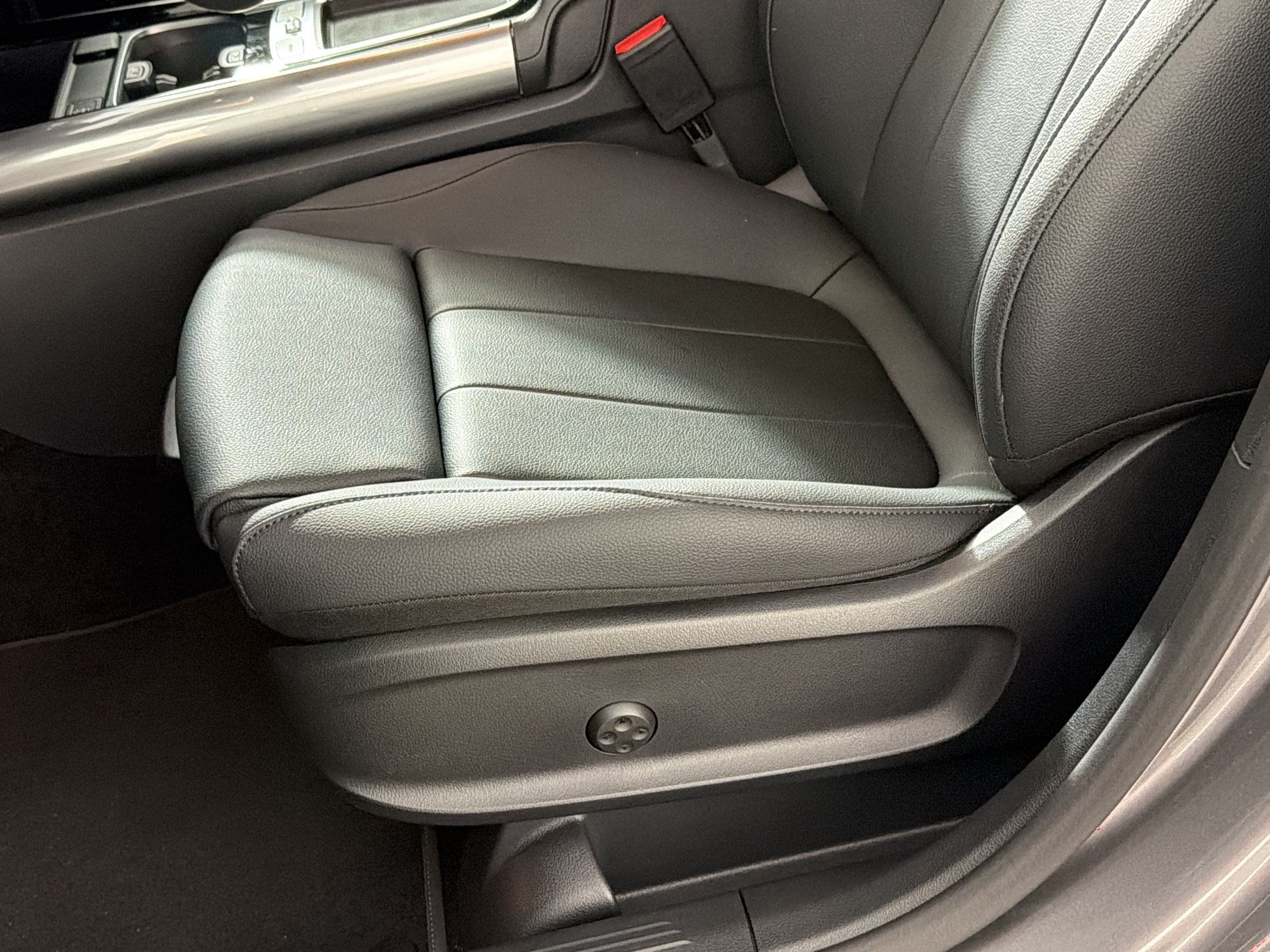 Used 2026 Mercedes-Benz GLA 250 4MATIC image 15