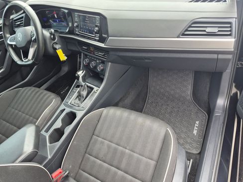 Used 2024 Volkswagen Jetta Sport FWD image 33